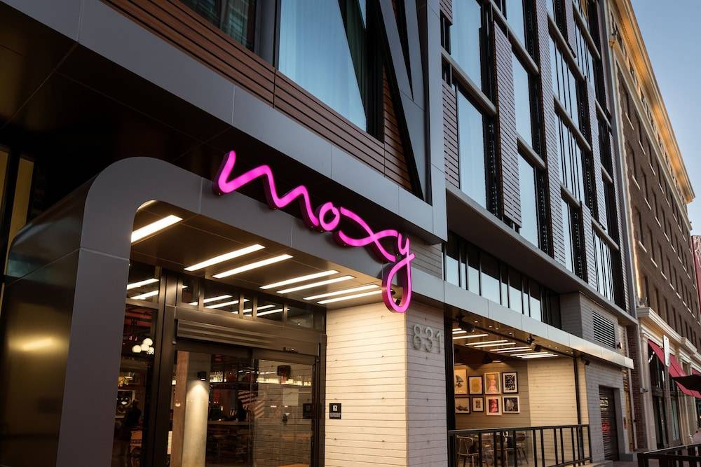 Moxy San Diego Gaslamp Quarter 1