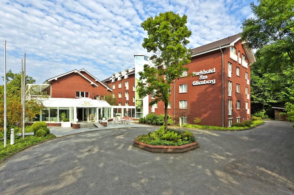 Parkhotel Am Glienberg by Fairway Hotels, Hotel mit Pool und Sauna 1