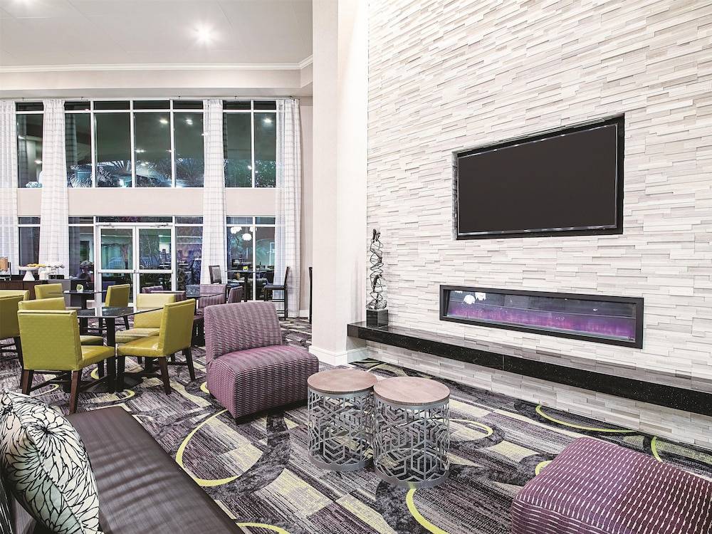 La Quinta by Wyndham Austin Airport 2