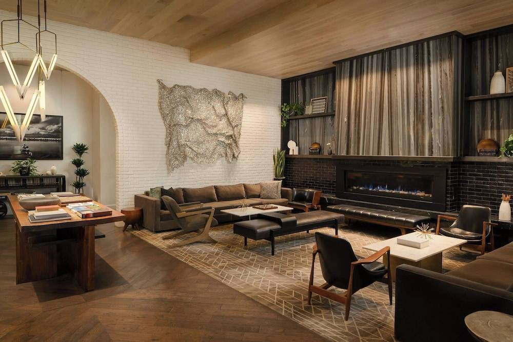 Halcyon, a hotel in Cherry Creek, Denver 2