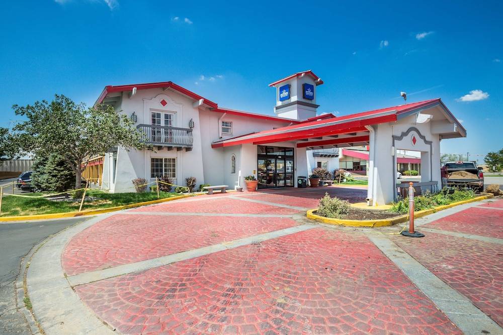 Americas Best Value Inn Denver 1