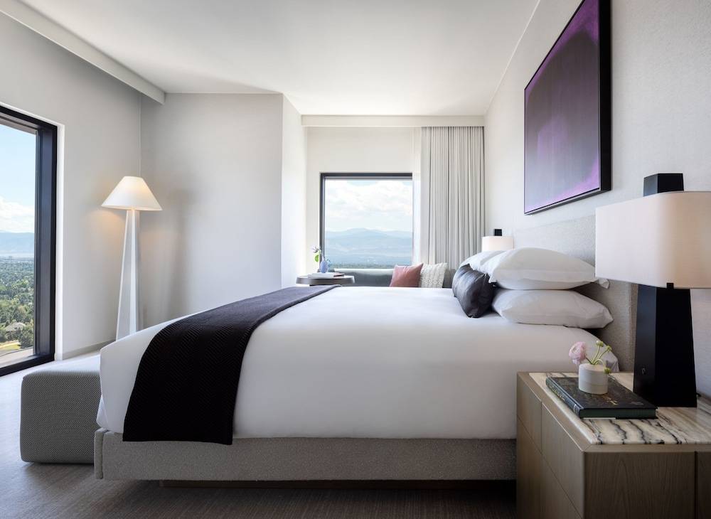 Kimpton CLARET HOTEL by IHG 1