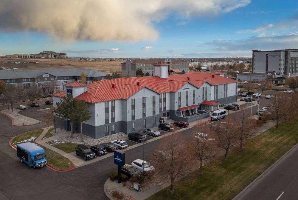 AmericInn by Wyndham Denver Airport 1