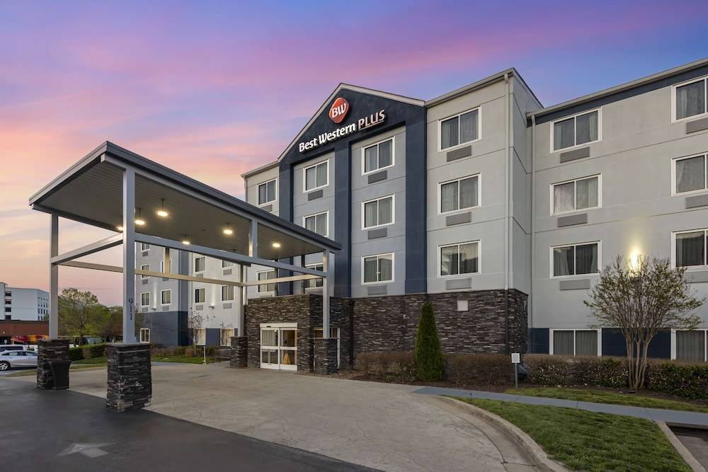Best Western Plus Nashville Airport Hotel - BNA 1