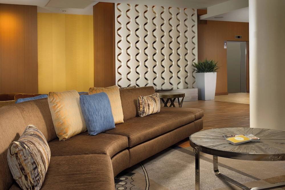 Fairfield Inn and Suites by Marriott Nashville Downtown/The Gulch 2