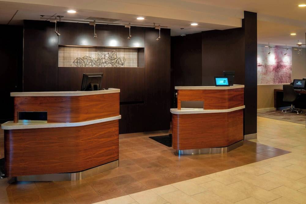 Courtyard by Marriott Nashville Airport 2