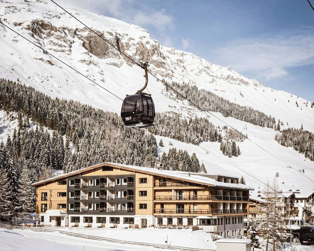 VALARA Alpine Art Hotel 1