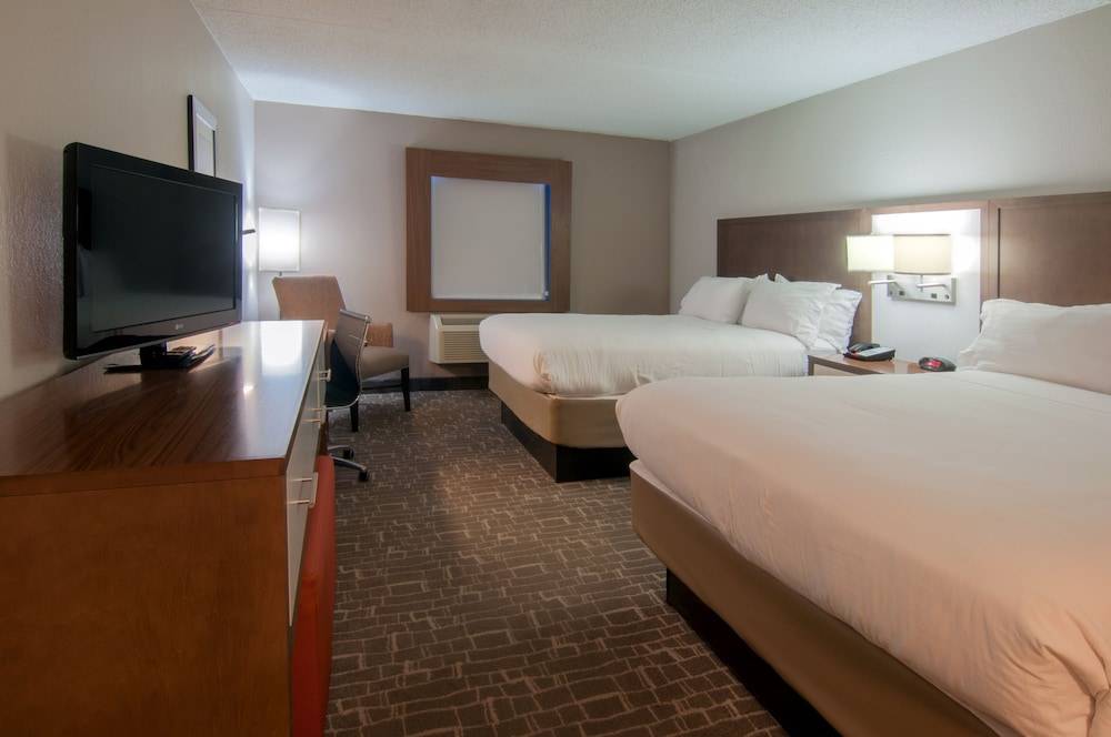 Holiday Inn Express & Suites NASHVILLE-I-40&I-24(SPENCE LN) by IHG 2