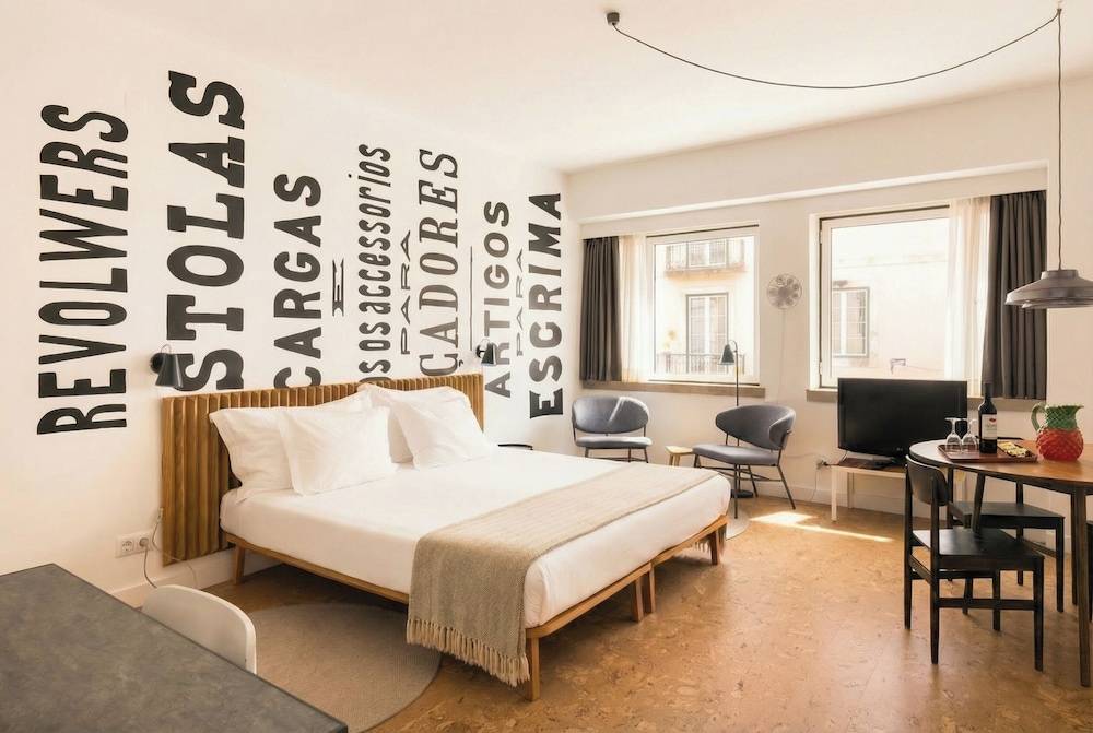 The Lisbonaire Apartments 1