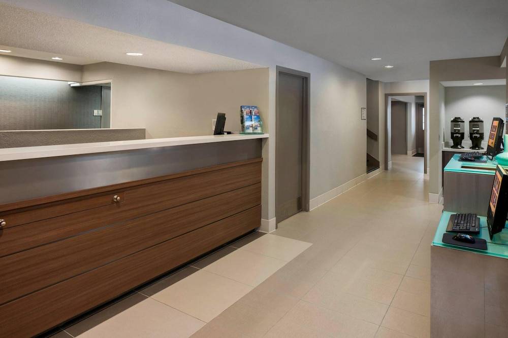 Residence Inn by Marriott Nashville Airport 2