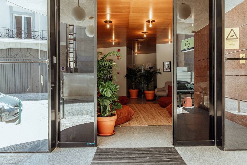 Limehome Lisbon Rua Eça de Queiroz 1