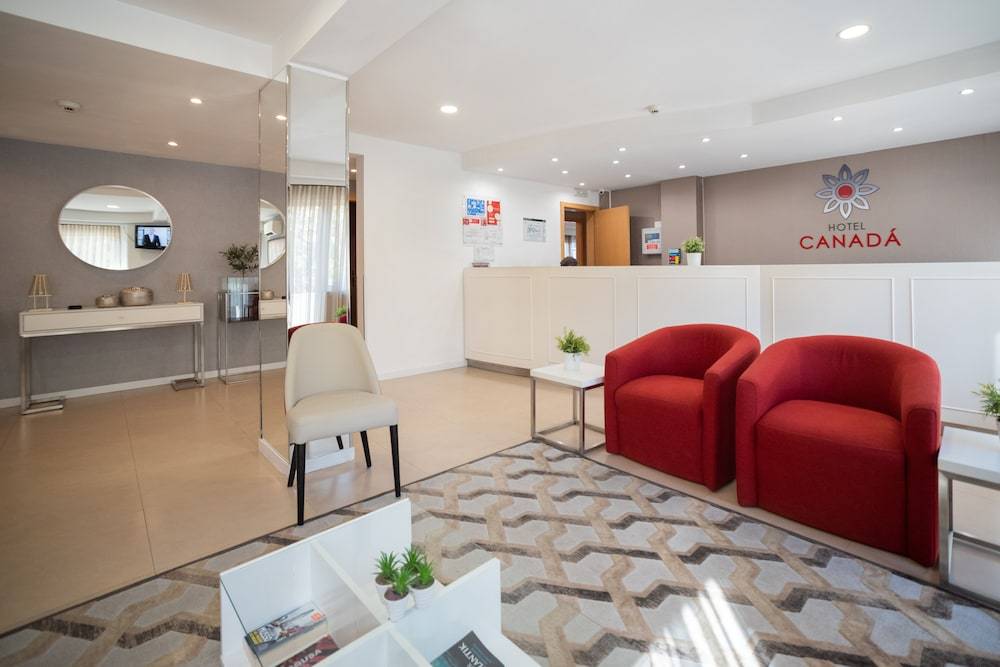 Hotel Canada 2
