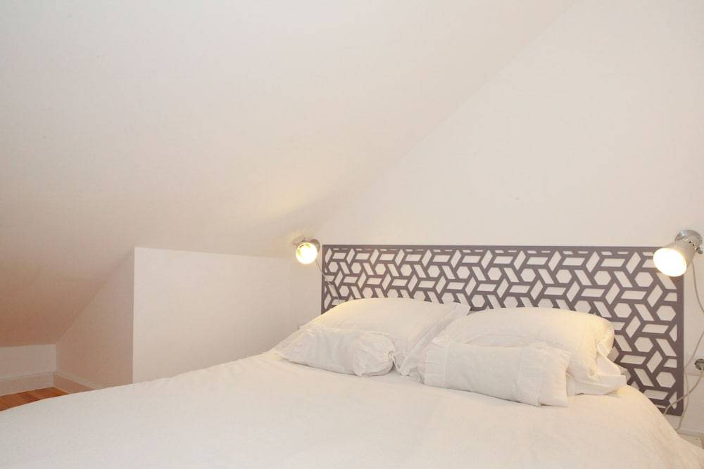 Alfama Yellow House 2