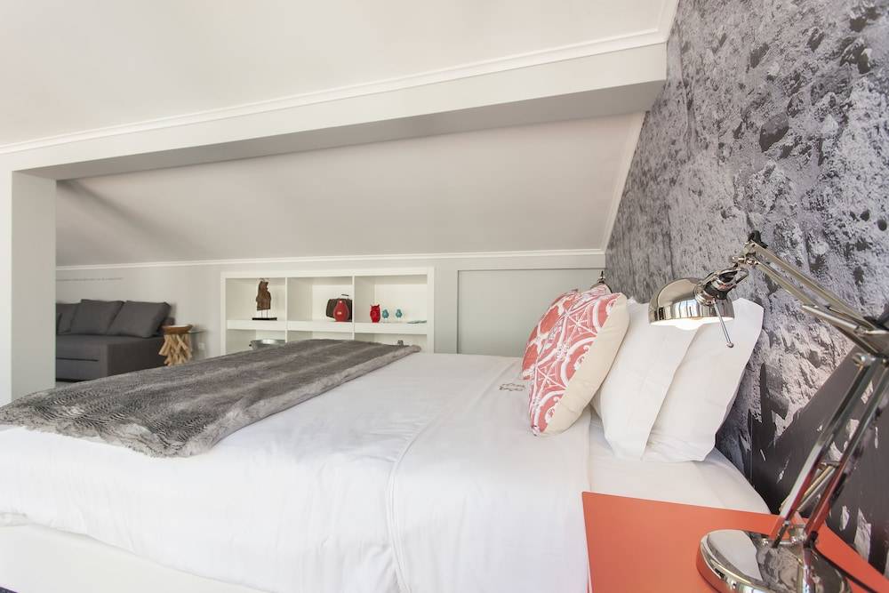 Emporium Lisbon Suites 2