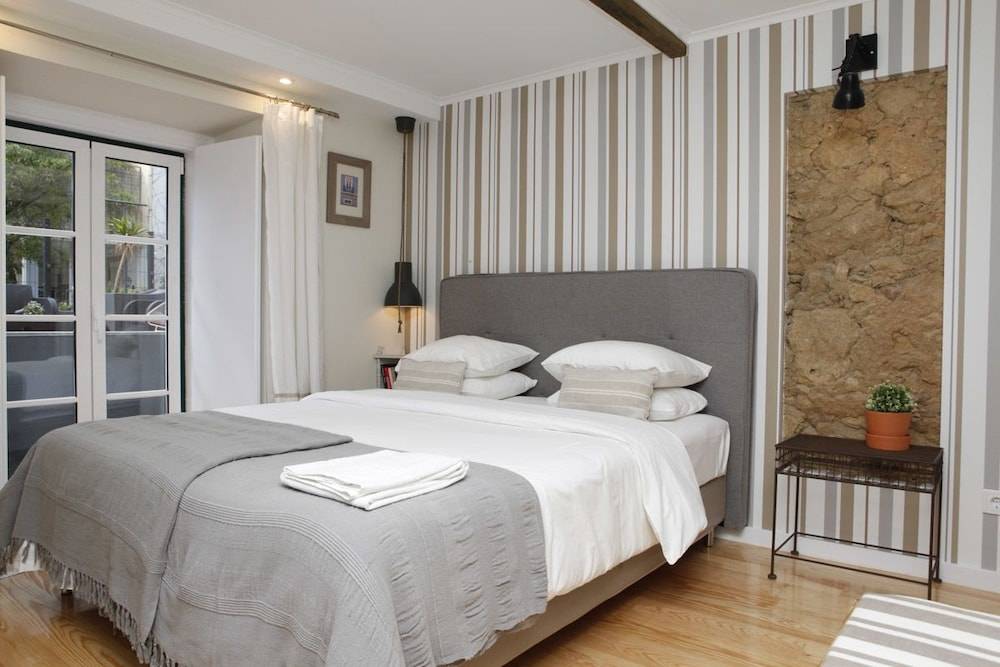 Flores Guest House 2