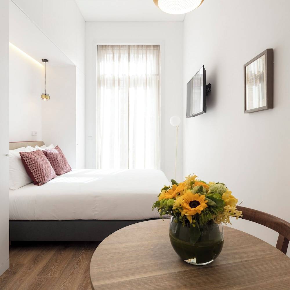 LSA Chiado Emenda by Numa 1
