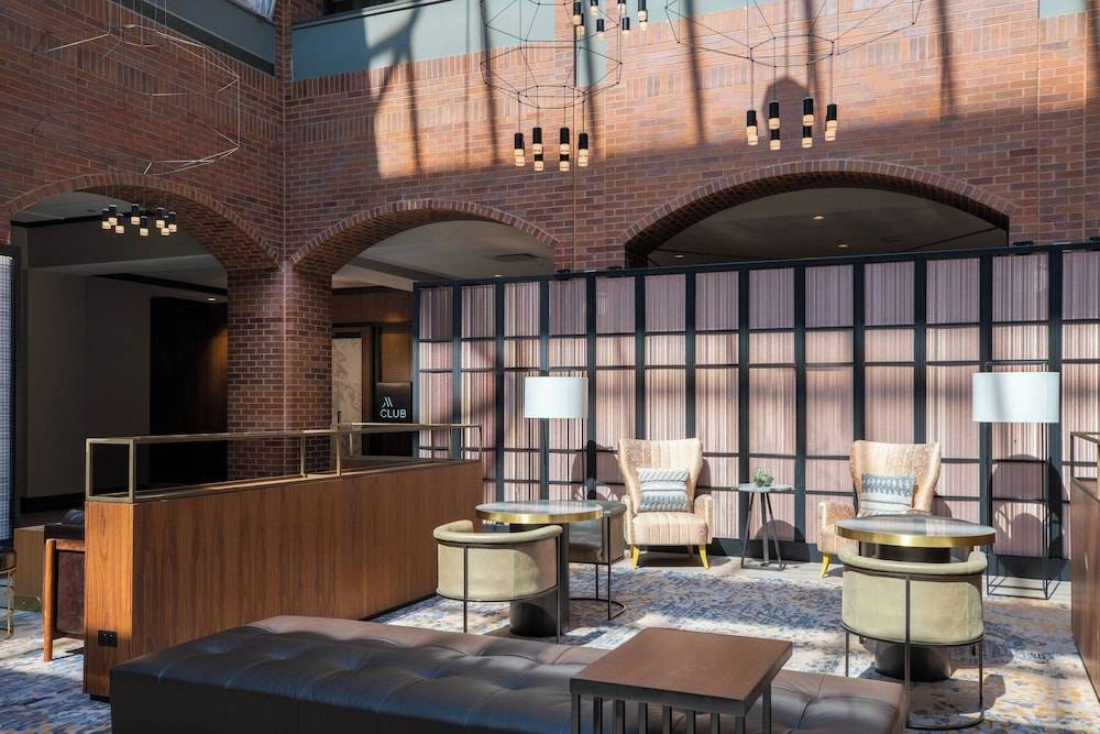 Philadelphia Marriott Old City 2