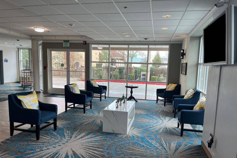 Days Inn by Wyndham Seatac Airport 2