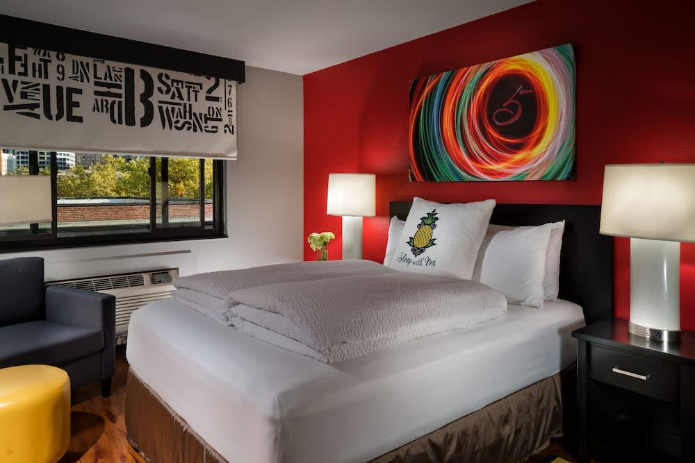 Staypineapple, Hotel FIVE, Downtown Seattle 1