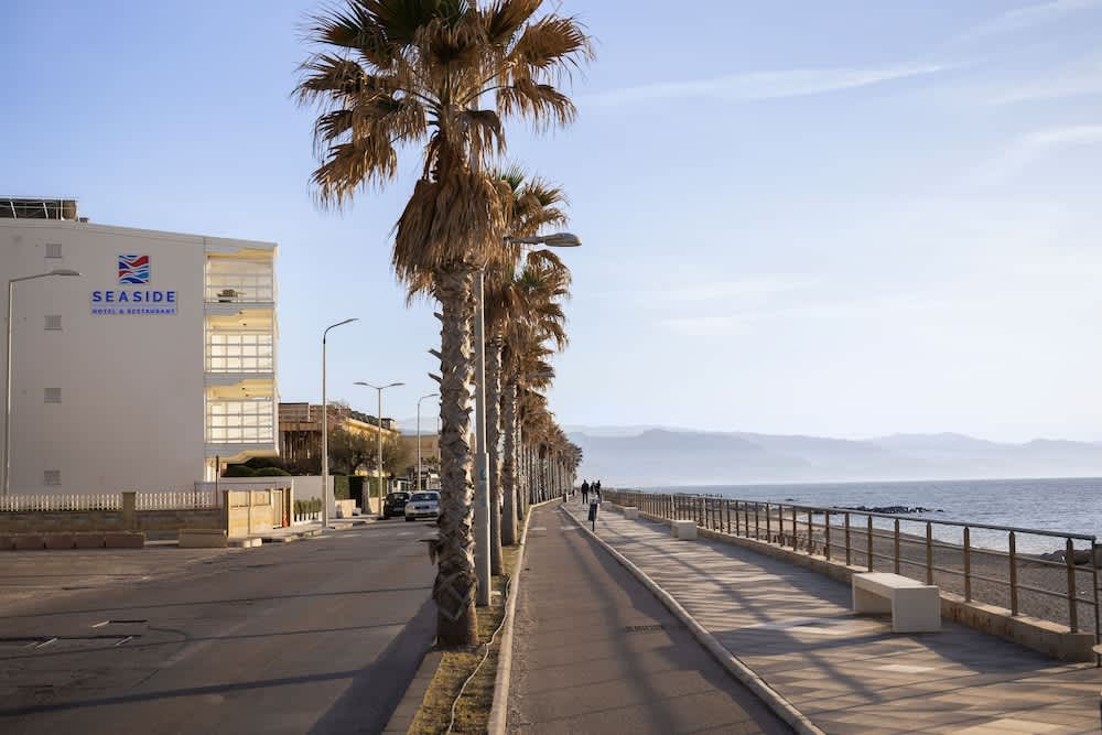 Seaside Hotel 1