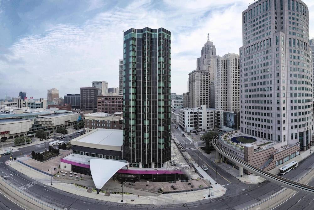 Fort Pontchartrain Detroit, a Wyndham Hotel 1