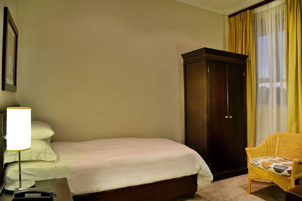 Cumberland Hotel Worcester 2