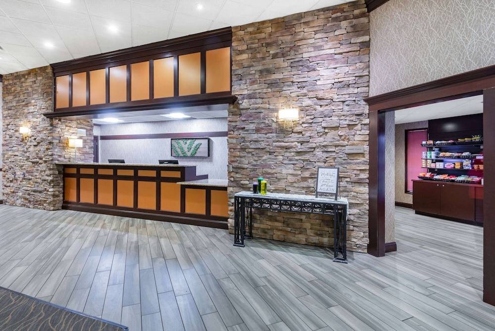 Wyndham Garden York 2