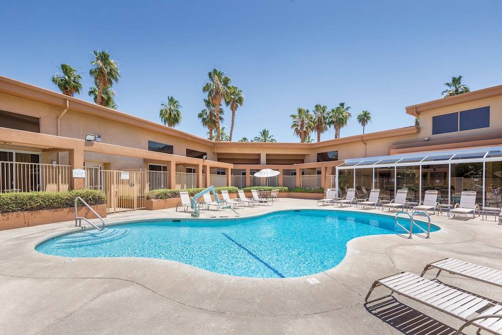 WorldMark Palm Springs - Plaza Resort and Spa 1