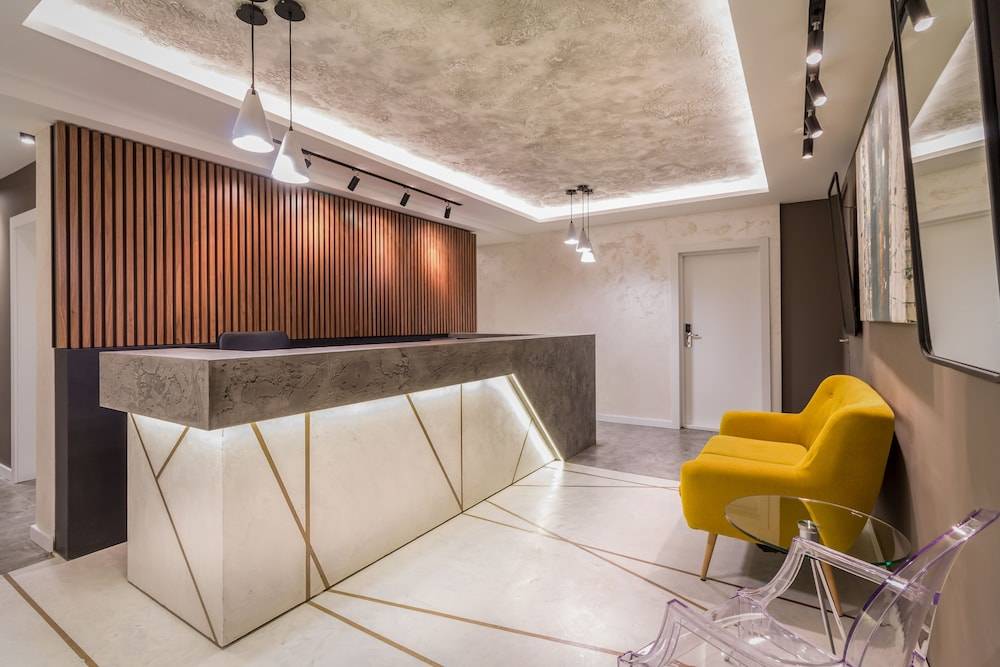 Level Luxury Room's 2