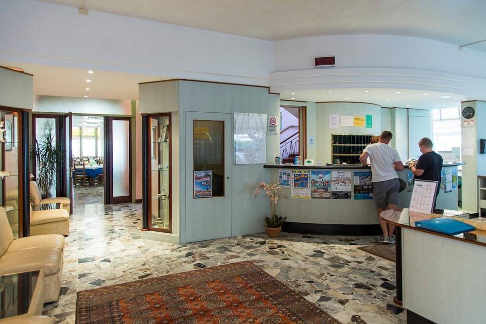 Hotel Touring 2
