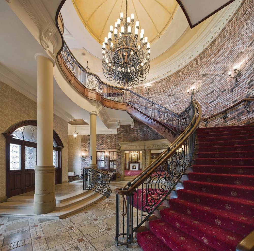 Canal Court 2