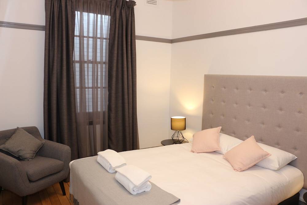 Guildford Hotel 1