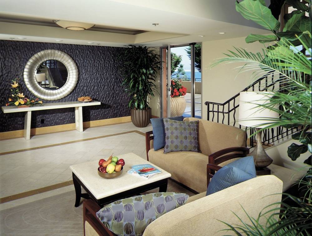 Monterey Bay Inn 2