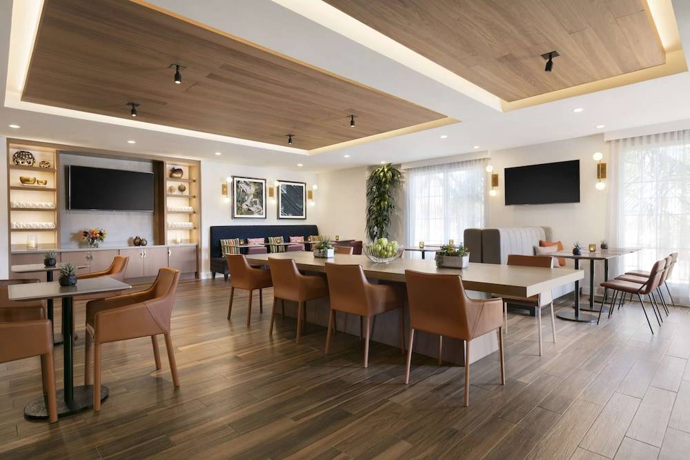 Hyatt Place Santa Barbara 2
