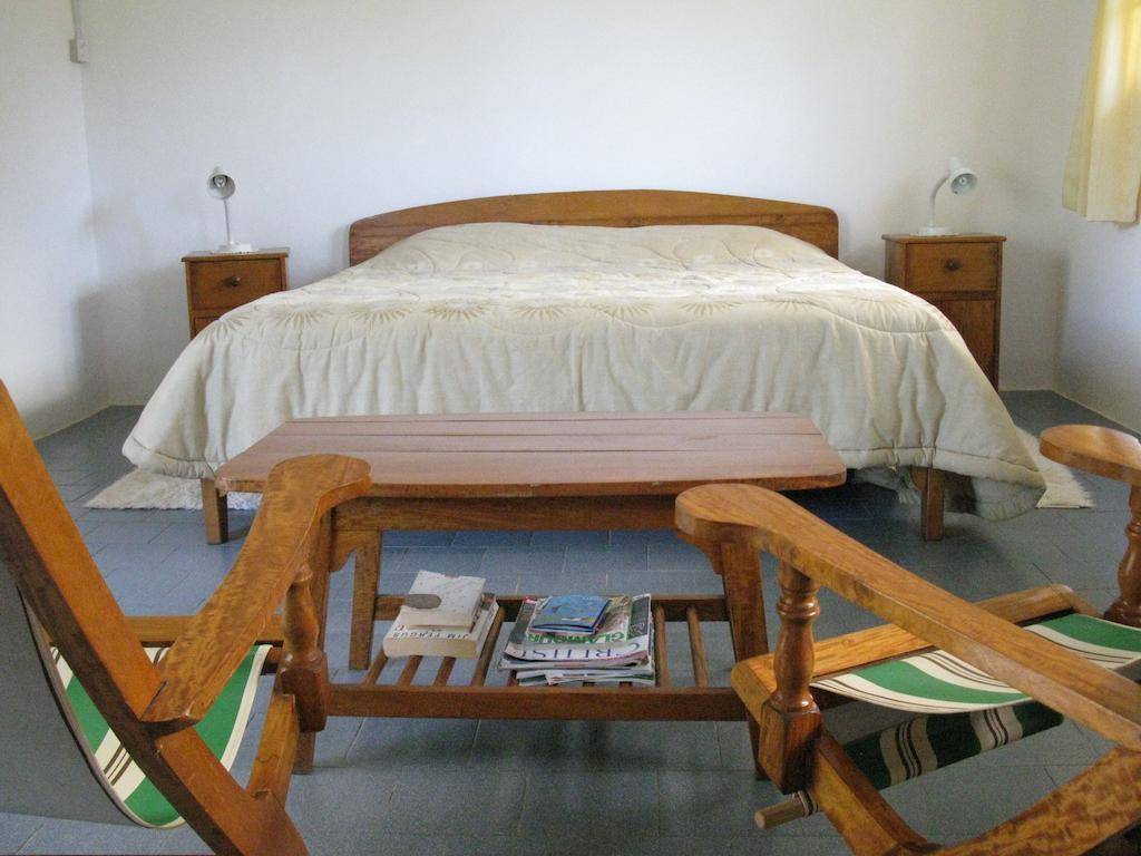 Daniella's Bungalows 1