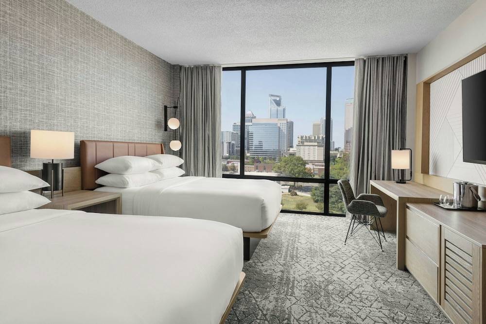 Sheraton Charlotte Hotel 1