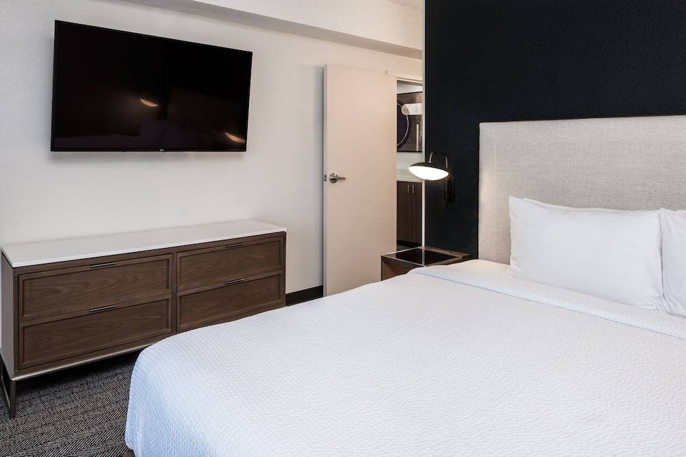Courtyard by Marriott Charlotte Ballantyne 2