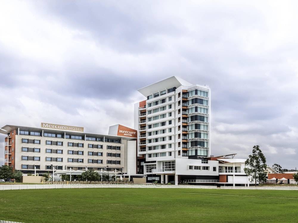 Mercure Sydney Liverpool 1