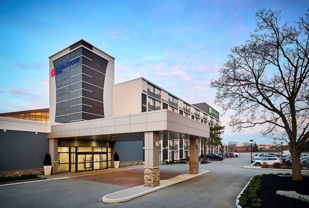 Candlewood Suites Burlington Conference Centre by IHG 1