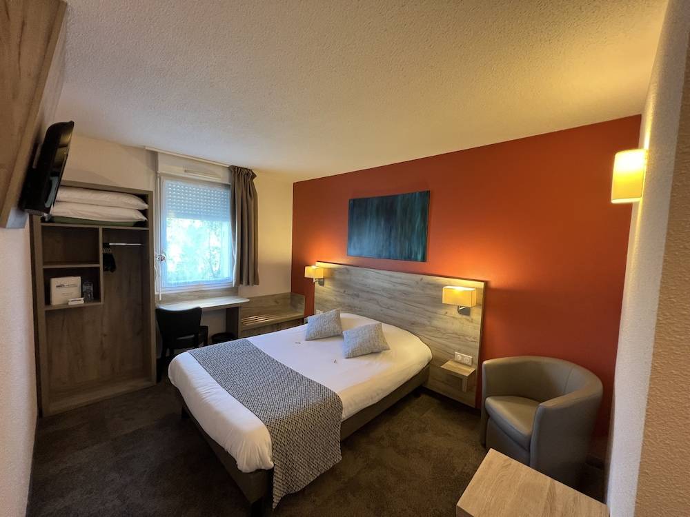 Brit Hotel Saumur 2