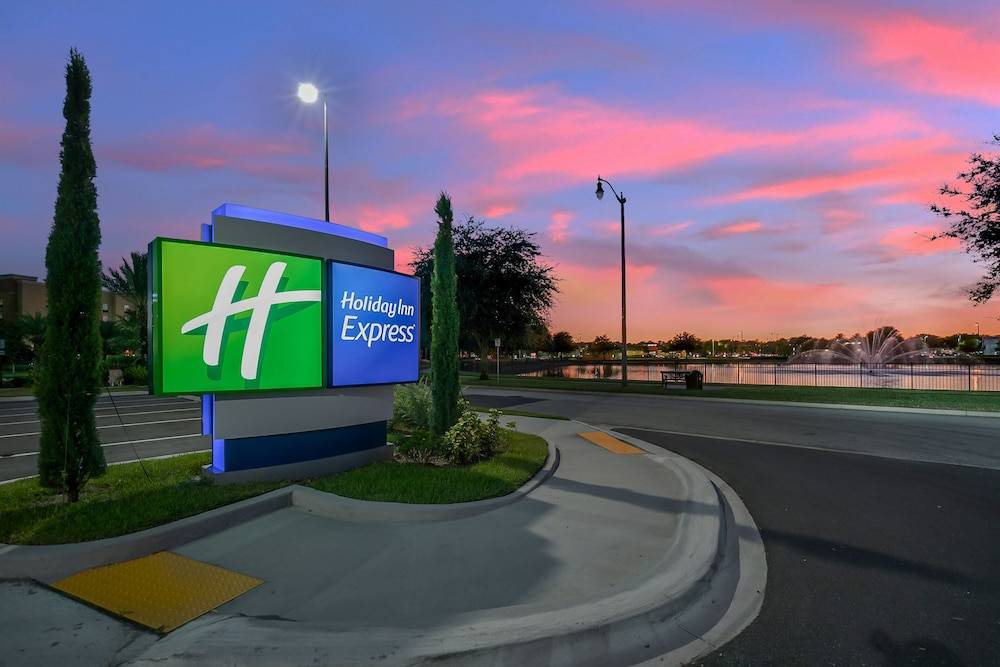 Holiday Inn Express JACKSONVILLE SOUTH BARTRAM PRK by IHG 1