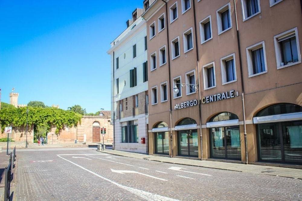 Hotel Centrale 1