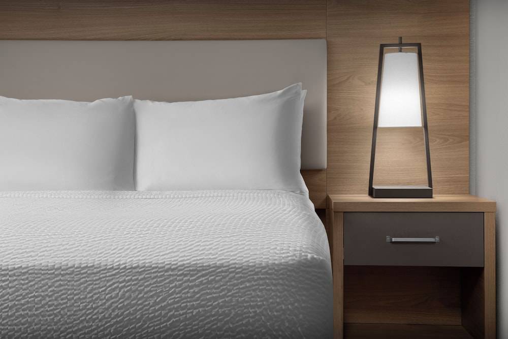 Candlewood Suites Jacksonville Southpoint 1
