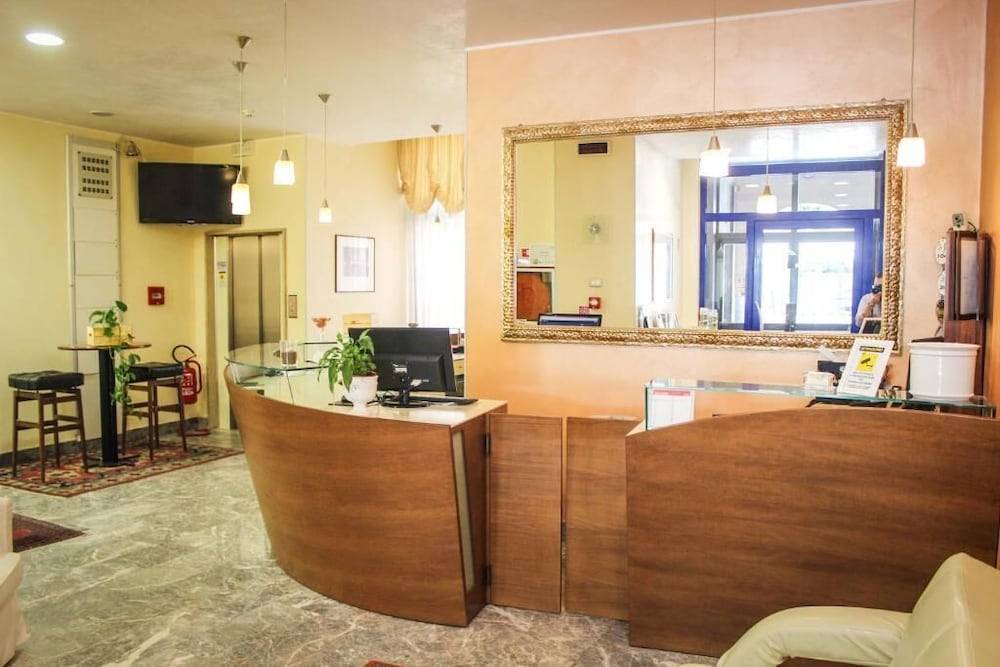 Hotel Centrale 2