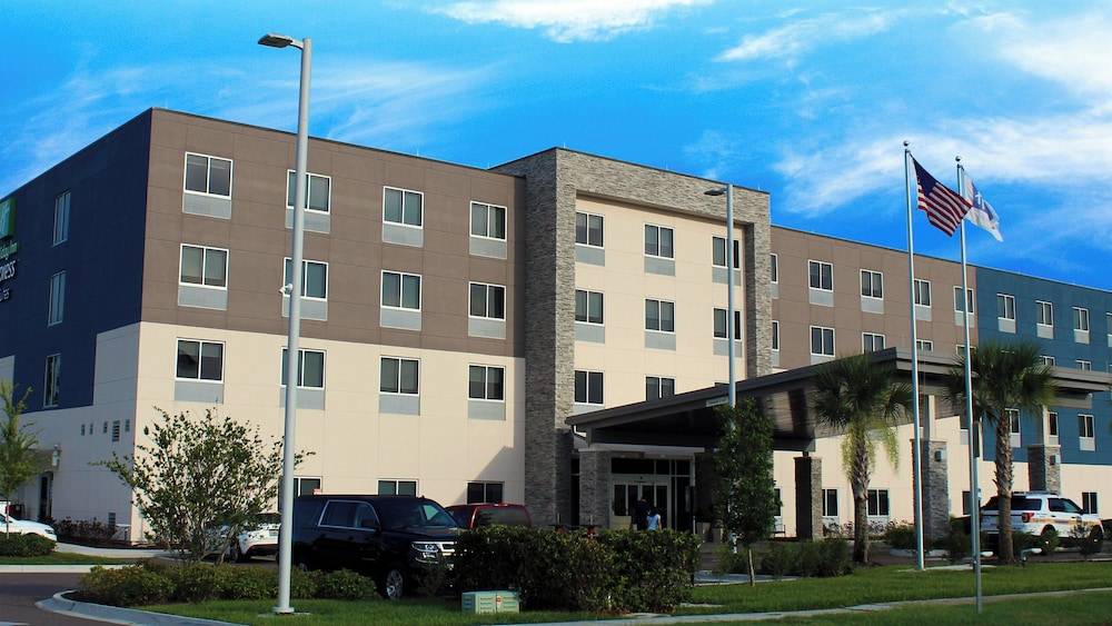 Holiday Inn Express & Suites JACKSONVILLE W - I295 AND I10 by IHG 1
