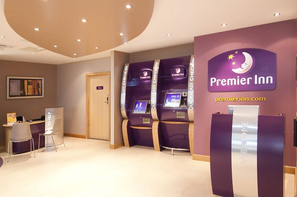 Premier Inn Sunbury - Kempton Park 2