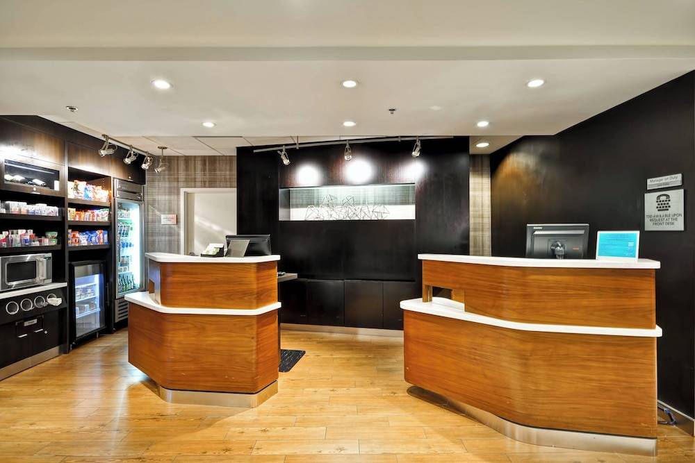 Courtyard by Marriott Jacksonville Airport/ Northeast 2
