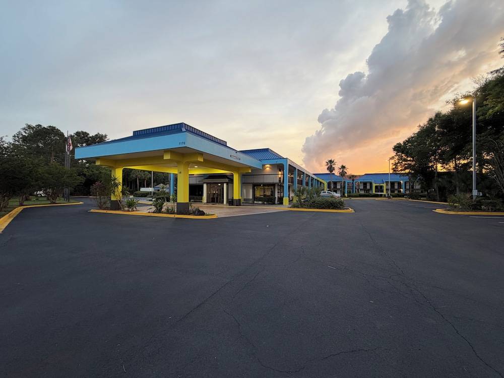 Days Inn by Wyndham Jacksonville Airport 1