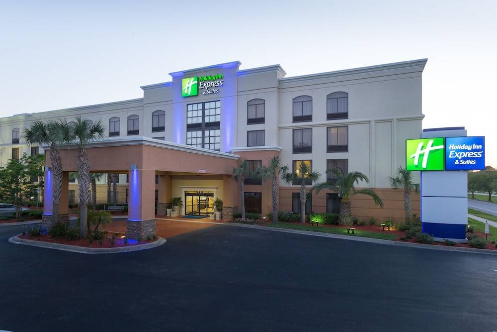 Holiday Inn Express & Suites JACKSONVILLE AIRPORT by IHG 1