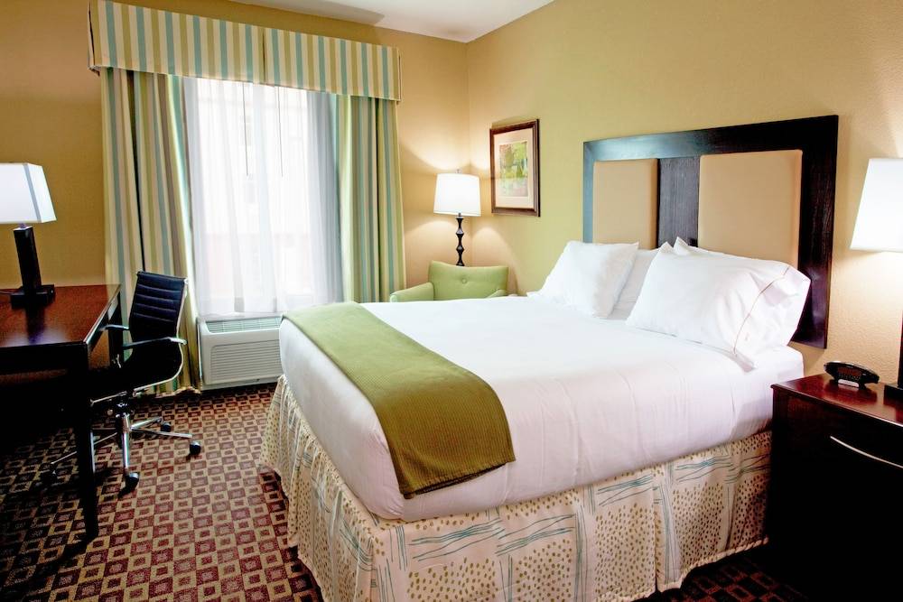 Holiday Inn Express & Suites CHAFFEE-JACKSONVILLE WEST by IHG 2